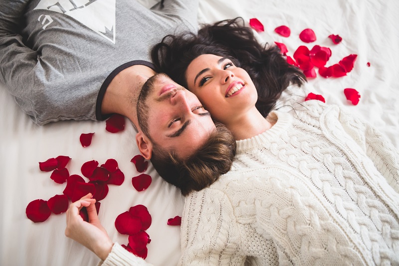 7 Signs That You Are Perfect for Each Other
