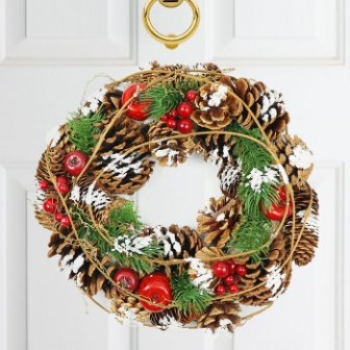 Best Ways to Add a Floral Touch to Your Christmas Festivities