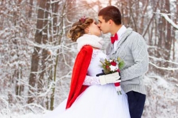 The Most Stunning Flowers for your Winter Wedding